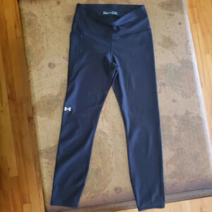 *UNDER ARMOUR  crop legging, black